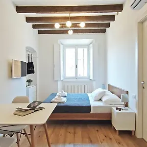 Navigli - Via Vigevano Milano