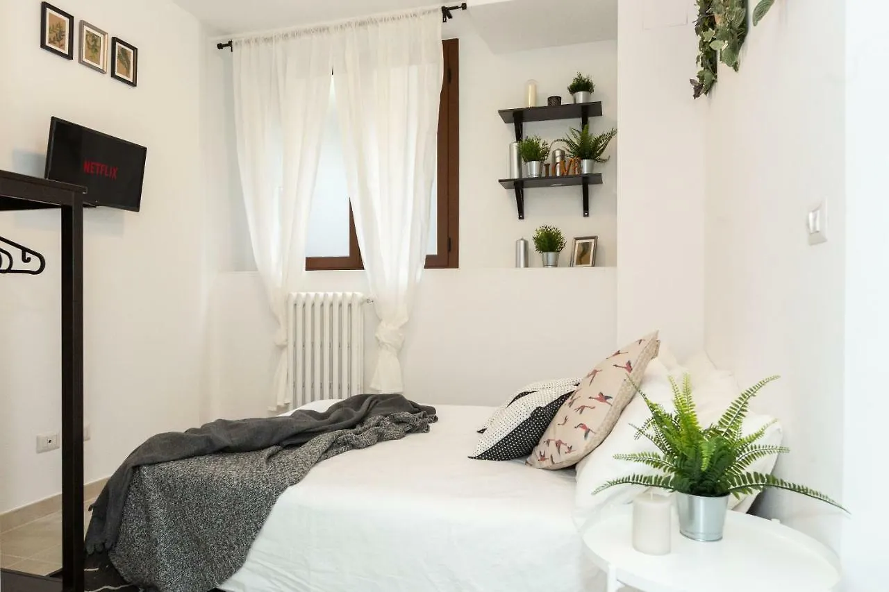 Apartment Paruta 65 Milano